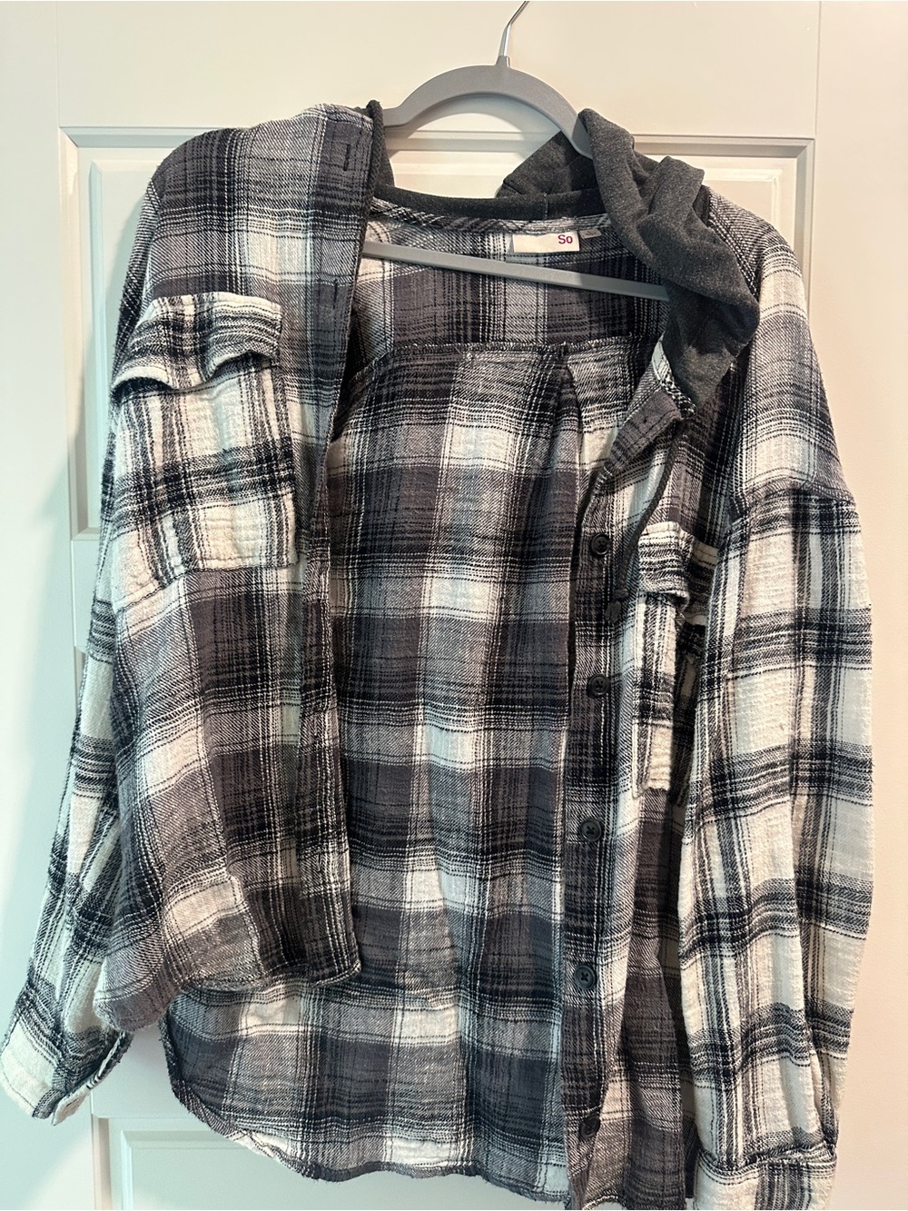 Women’s Plaid Jacket/Cardigan